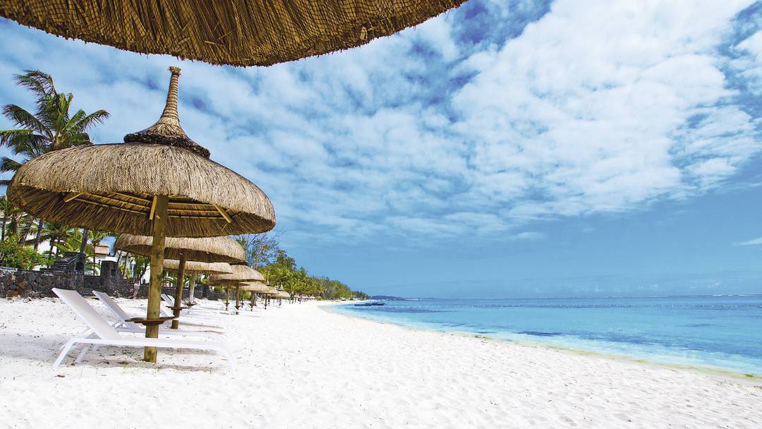 Belle-Mare-Beach-Mauritius