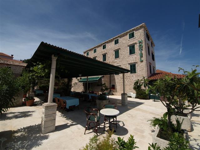 Hotel Ostrea Exterior Mali