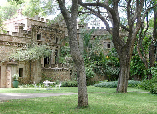 Nesbitt Castle Bulawayo Nesbitt Castle Bulawayo Exterior view